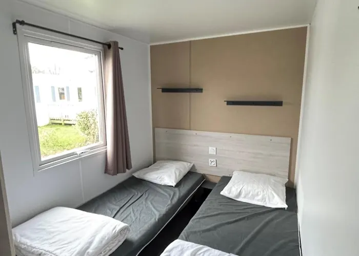 De La Camping 3*